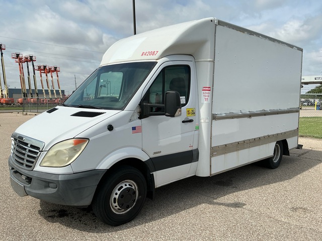 2011 Freightliner Sprinter 3500 Van Truck