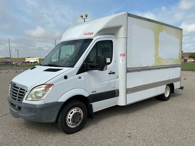 2011 Freightliner Sprinter 3500 Van Truck
