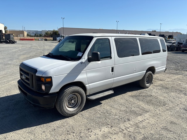 2011 Ford Econoline E-350 15 Passenger Van