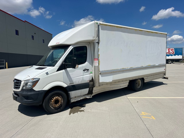 2014 Freightliner Sprinter 3500 4x2 Van Truck 2014 Freightliner Sprinter 3500 4x2 Van Truck