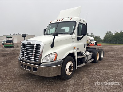 2018 Freightliner Cascadia 125 6x4 Ciągnik siodłowy T/A z kabiną dzienną