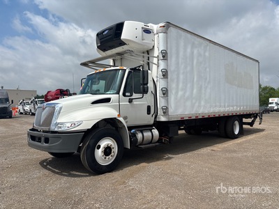 2019 International 4300 4x2 冷蔵トラック
