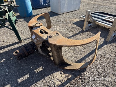 41 in Clamshell Grapple