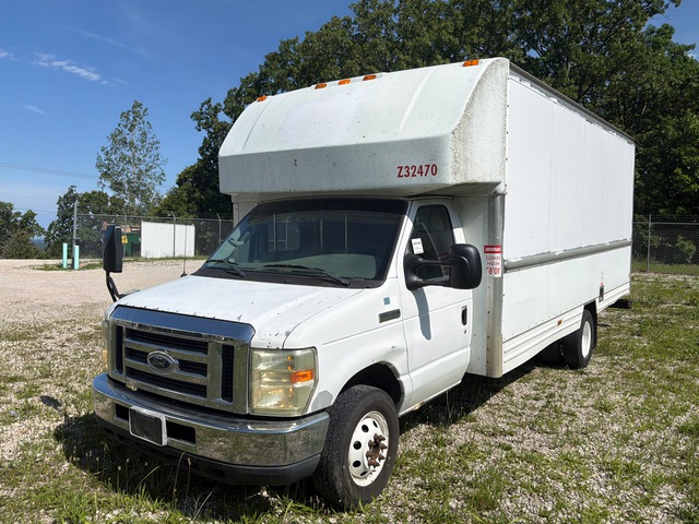 2008 Ford E-350 4x2 Van Truck 2008 Ford E-350 4x2 Van Truck