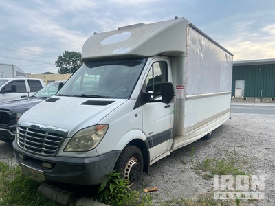 2009 Freightliner Sprinter 3500 Van Truck
