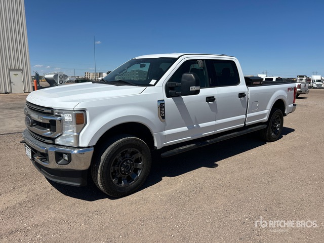 2021 Ford F-350 XLT 4x4 Crew Cab Pickup