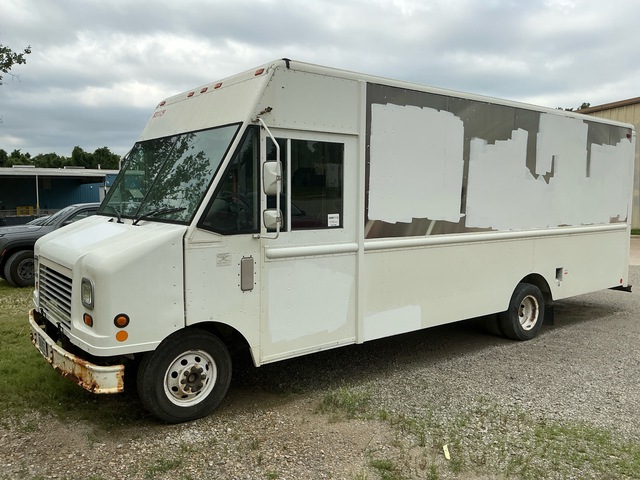 2006 Utillmaster 4x2 Step Van