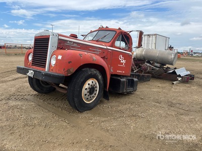 Mack B75LT Truck Parts トラック付属品