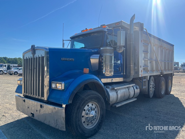 2018 Kenworth W900 6x4 Tri/A Dump Truck