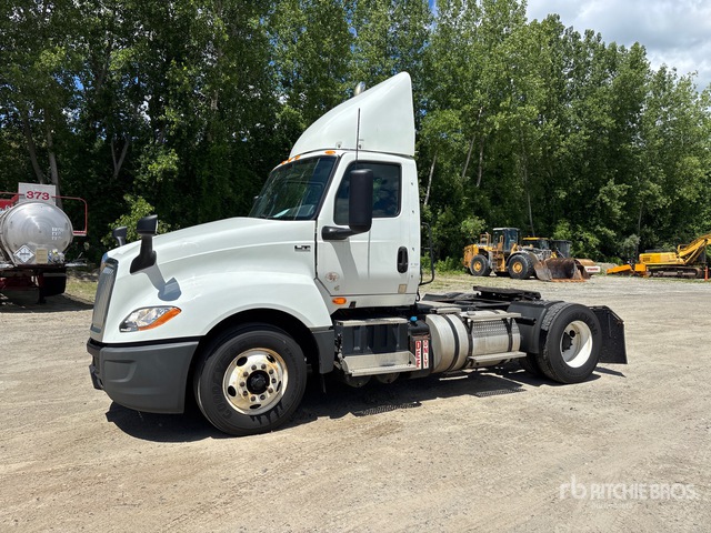 2021 International LT625 4x2 S/A Day Cab Truck Tractor