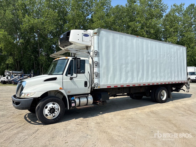 2018 International 4300 4x2 Refrigerated Truck