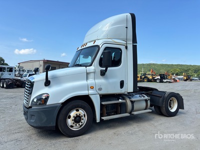 2018 Freightliner Cascadia 125 4x2 S/A Day Cab Truck Tractor
