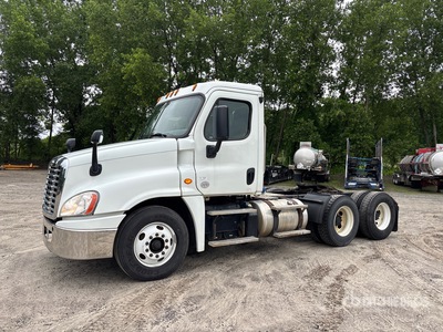 2017 Freightliner Cascadia 125 6x4 Cabeza Tractora Cabina Corta