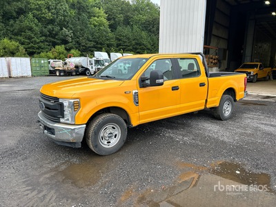 2019 Ford F-250 XL 4x4 Crew Cab Pickup