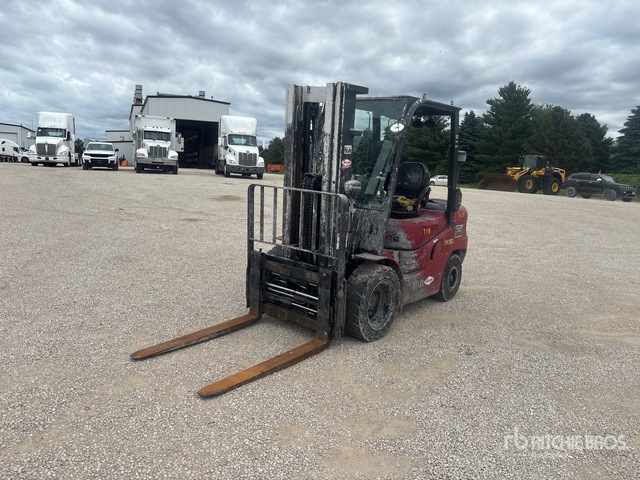 2022 Taylor GT60 5401 lb Pneumatic Tire Forklift