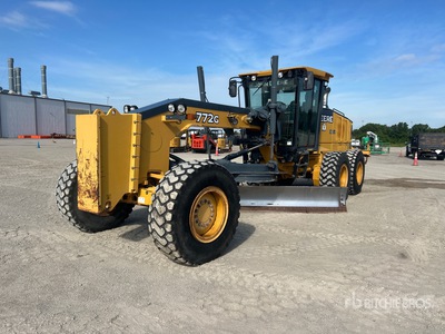 2011 John Deere 772G AWD Motoniveladora