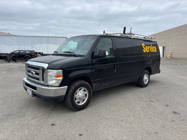 2014 Ford E-350 4x2 Cargo Van