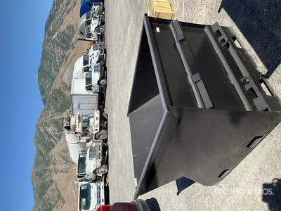 2025 Kit Containers 1.5YFT-SST Skid Steer Dump Hopper (Unused)
