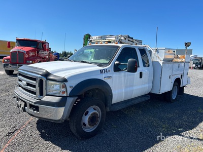 2007 Ford F-450 4x2 Extended Cab Service Truck (Inoperable)