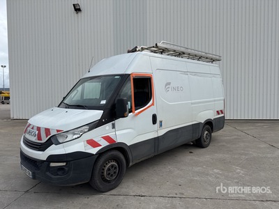 2017 Iveco 34-140 Hi Matic Camion Fourgon バン