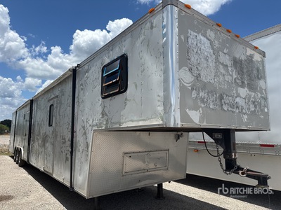 2005 Haulmark Tri/A Gesloten aanhangwagen