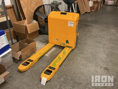 4500 lb Electric Palletwagen (Inoperable)