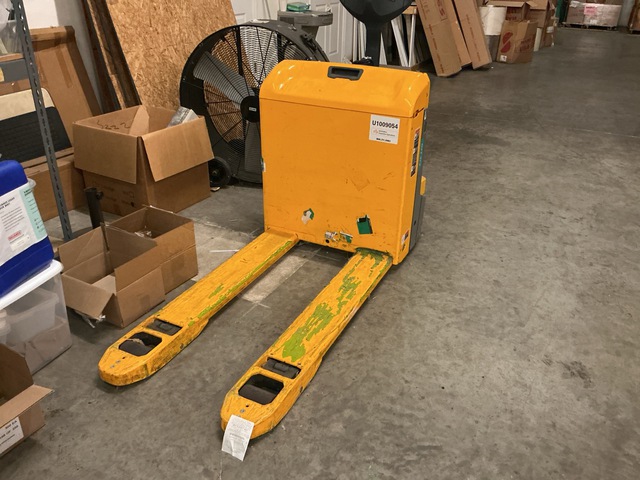4500 lb Electric Pallet Jack (Inoperable)