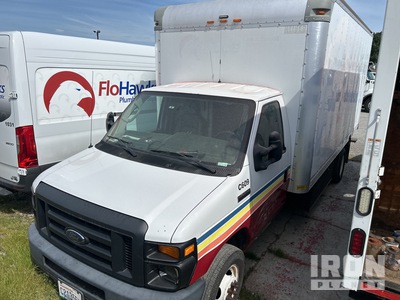 2014 Ford E-450 Super Duty 4x2 Van Truck (Inoperable)