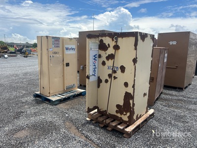 Quantity of (2) Flammable Materials Cabinets Divers - Industriel