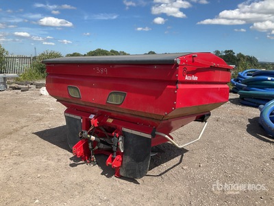 2020 Teagle Centerliner SX 24 m 3-Point Fertilizer Spreader