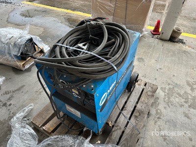 Miller Shopmaster 300 A Mobile Multi-Process Electric Welder