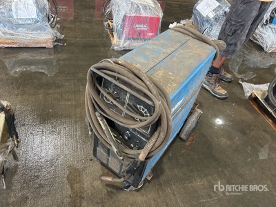 Miller Millermatic Vintage 46 A MIG を見 Welder - Electric