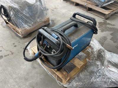 Millermatic 211 30 A MIG Electric Welder
