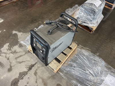 Miller Multimatic 220 220 A Multi-Process を見 Welder - Electric