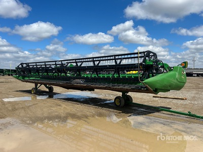 John Deere 640D 40 ft Draper Combine Header