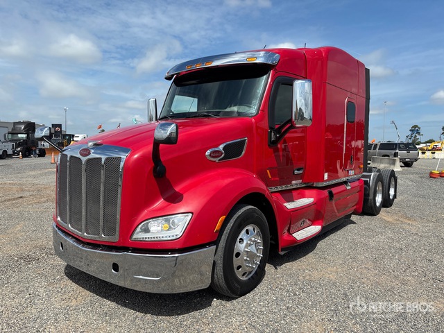 2017 Peterbilt 579 6x4 T/A Sleeper Truck Tractor