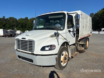 Starfire S-4 on 2019 Freightliner M2 106 Sweeper Truck