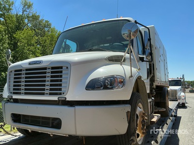 2019 Freightliner M2 106 Veegwagen
