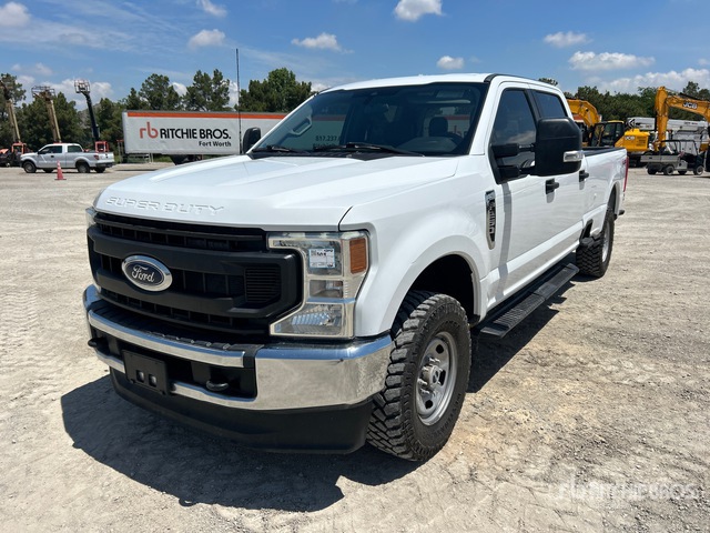 2022 Ford F-250 XL 4x4 Crew Cab Pickup