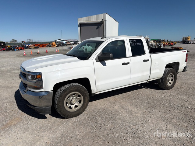2017 Chevrolet Silverado 1500 4x4 Extended Cab Pickup