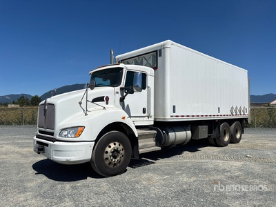 2018 Kenworth T400 6x4 Van Truck