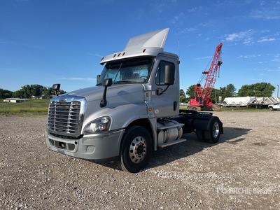2018 Freightliner Cascadia 125 4x2 S/A Day Cab Truck Tractor