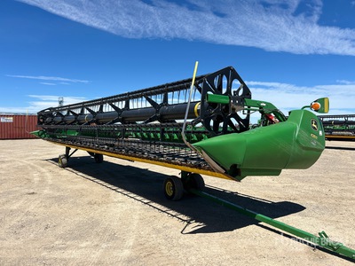 John Deere 635D 35 ft Draper Schneidwerk
