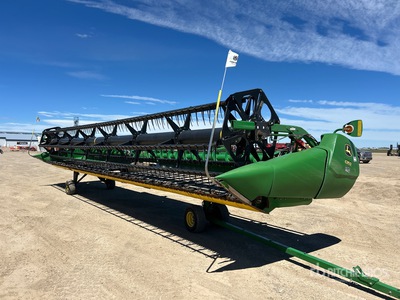 John Deere 635D 35 ft Draper Schneidwerk