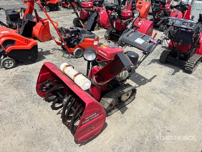 Honda HS1132 32 in Tracked Quitanieves de soplado