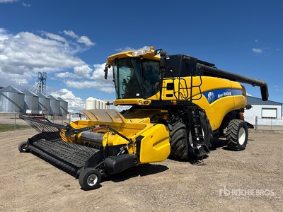 2010 New Holland CX8080 Maaidorser