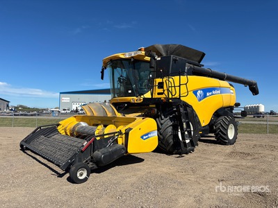 2010 New Holland CX8080 Mietitrebbia