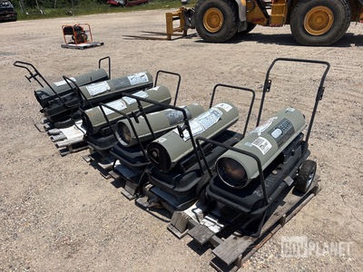 (6) Delux Space Heaters