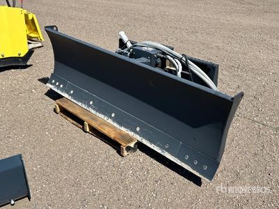 Bobcat 80 80 in Angle Skid Steer Dozer