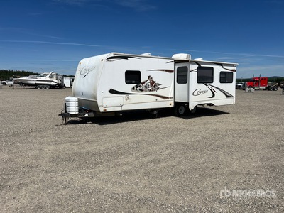2010 Keystone Cougar 27RLSWE 27 ft T/A Rimorchio da viaggio